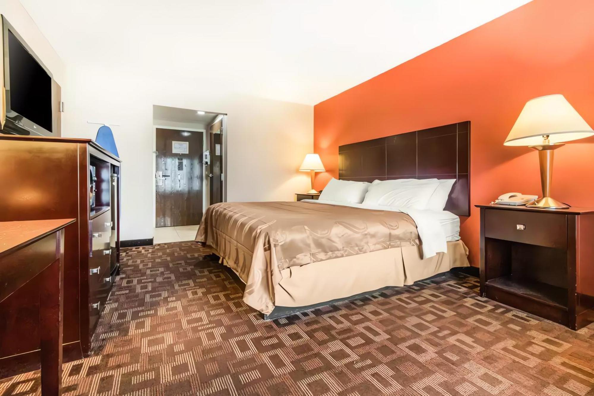 Quality Inn & Suites Lawrenceburg Exteriör bild